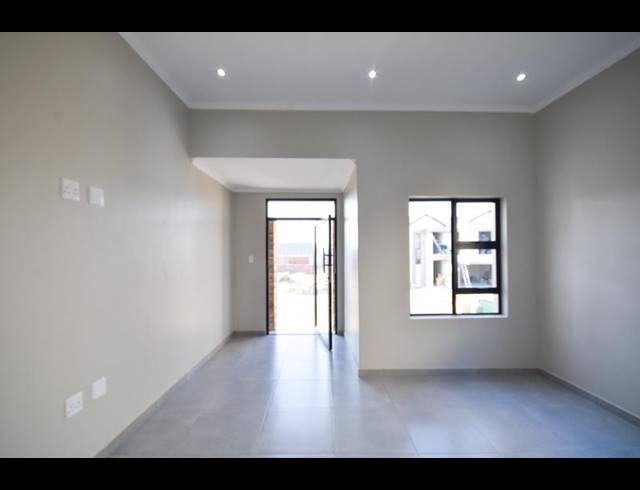 3 BEDROOM HOUSE FOR SALE IN GOLDEN FIELDS ESTATE